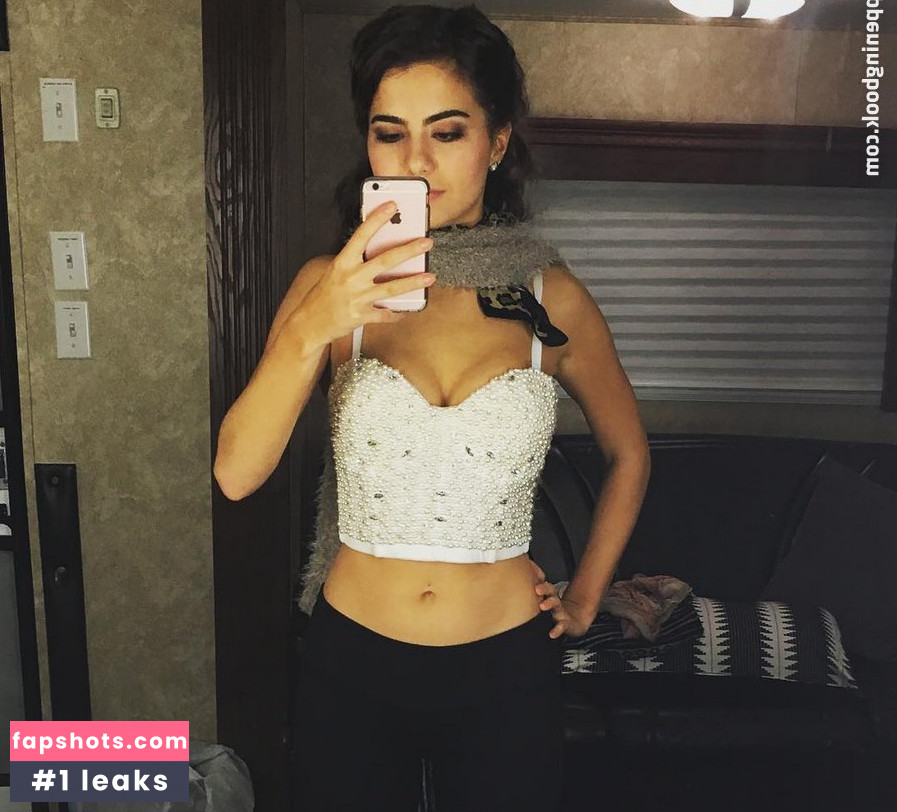 Violetta Komyshan gallery photo #52