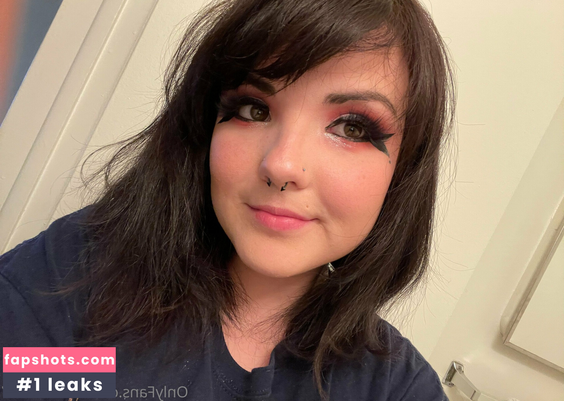 violetttt777 gallery photo #4