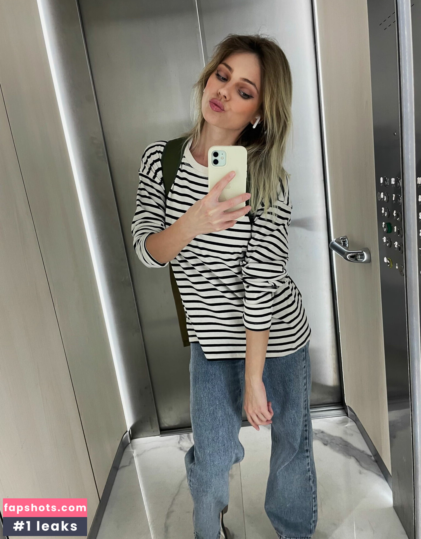 violetvelutto Filtración Desnuda OnlyFans Foto #28 - Fapshots