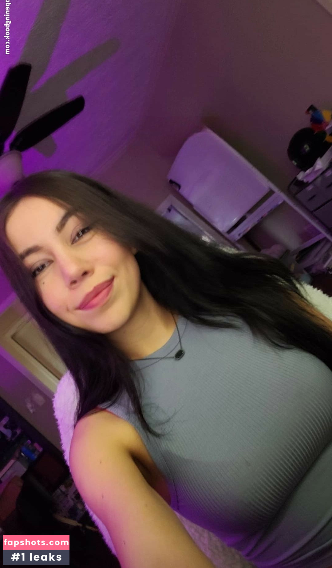 Viosinclair nude babe gallery