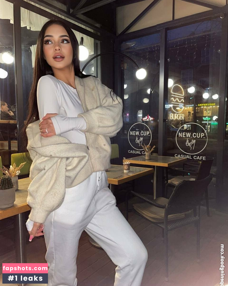 vip.leya gallery photo #2