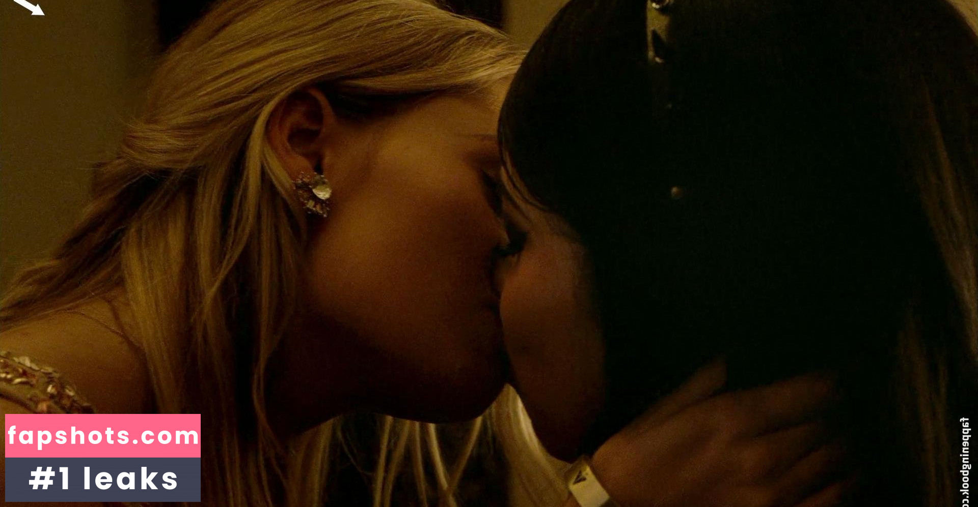 Virginia Gardner gallery photo #136