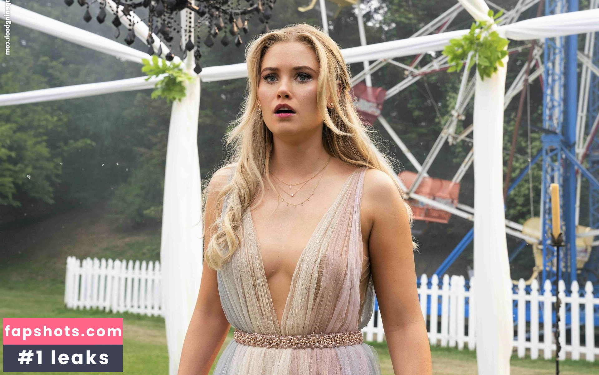 Virginia Gardner gallery photo #33
