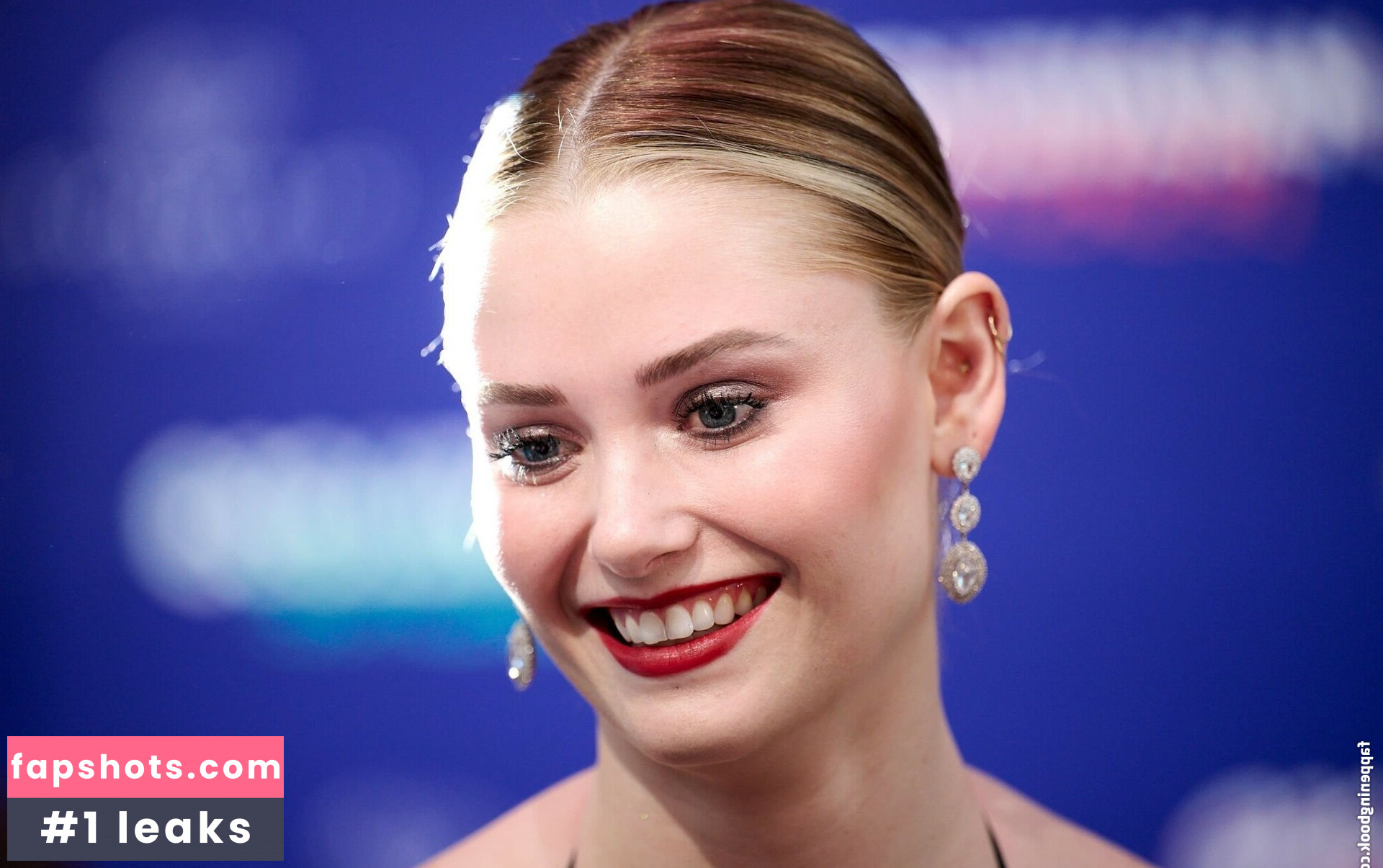 Virginia Gardner gallery photo #68