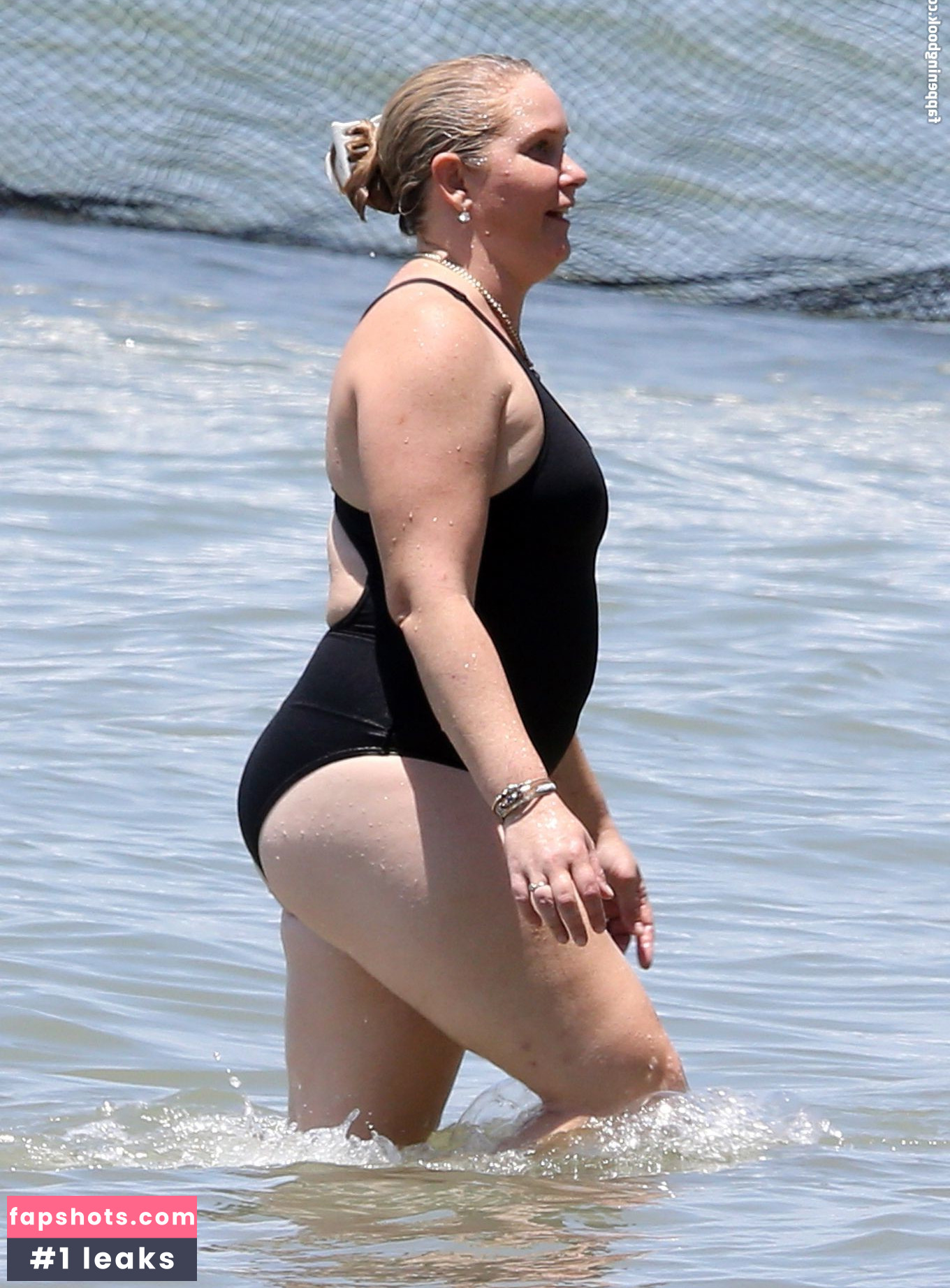 Virginia Giuffre Filtración Desnuda OnlyFans Foto #18 - Fapshots