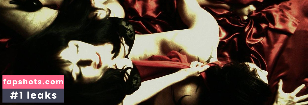 Virginia Madsen gallery photo #44