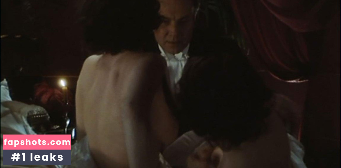 Virginia Madsen gallery photo #70