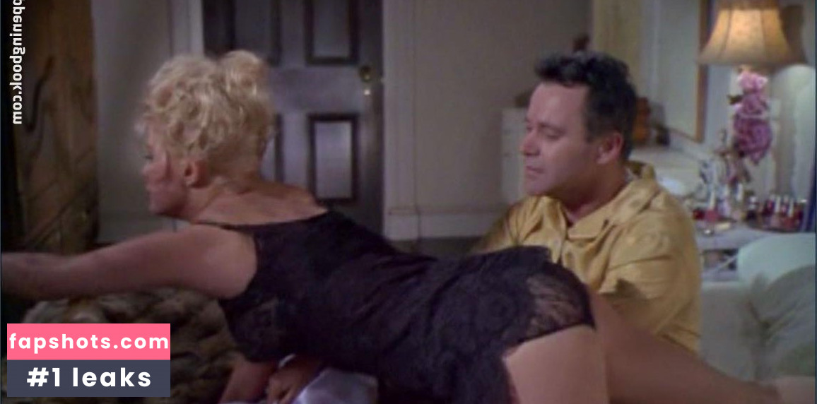 Virna Lisi gallery photo #5