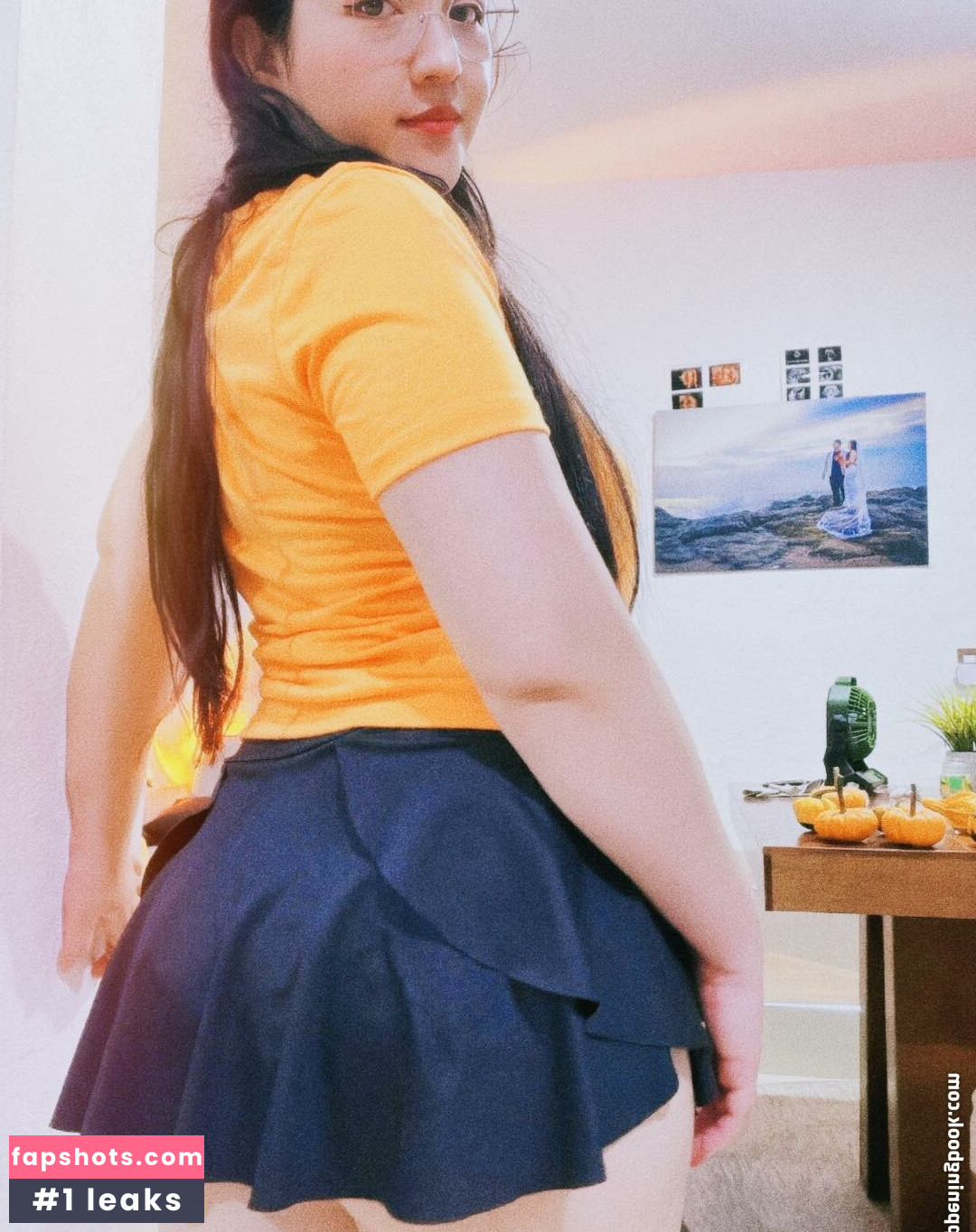 Virydinthemirror gallery photo #2