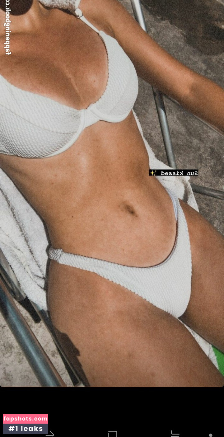 Vitoria Asmr gallery photo #12