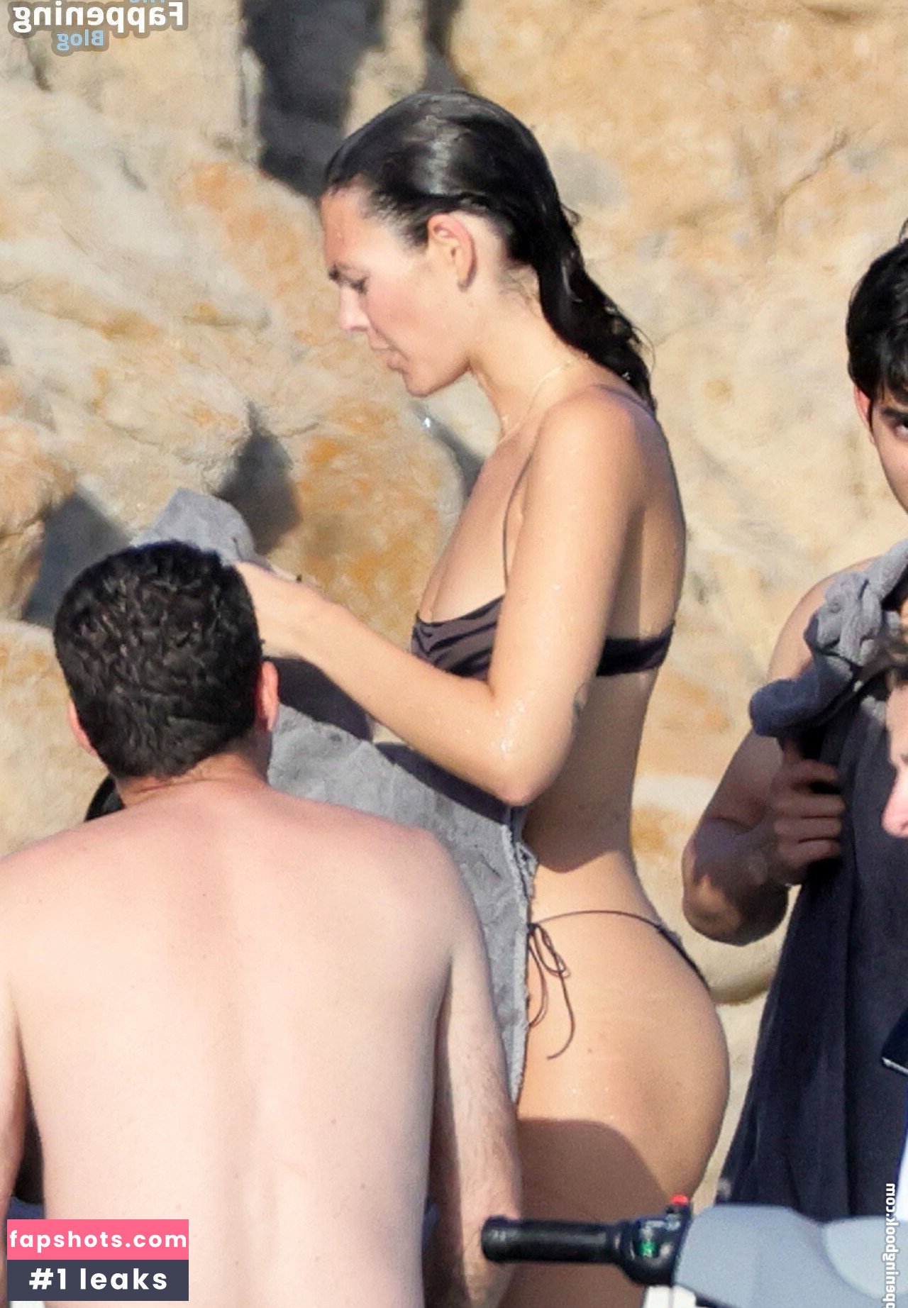 Vittoria Ceretti Nude Leaks OnlyFans Photos #114 - LeakJerk