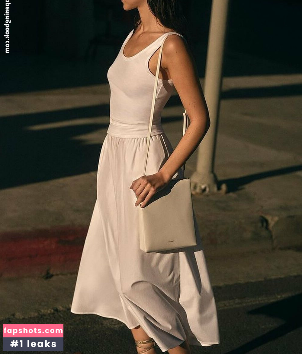 Vittoria Ceretti Nude Leaks OnlyFans Photos #20 - LeakJerk