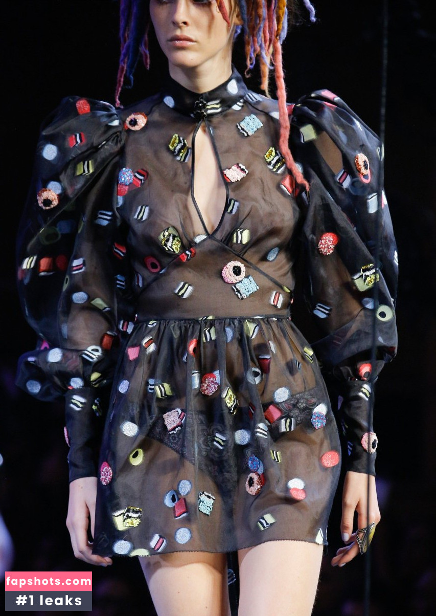 Vittoria Ceretti Nude Leaks OnlyFans Photos #222 - LeakJerk