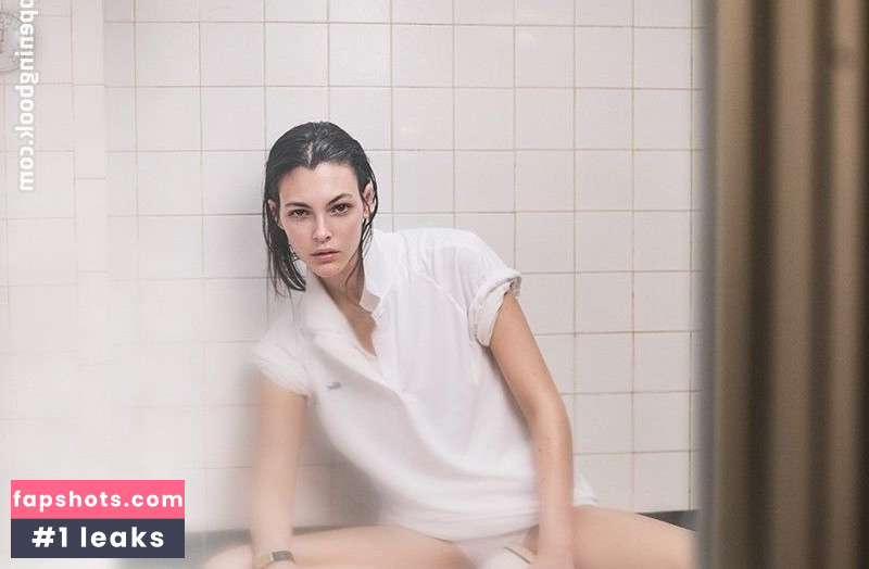 Vittoria Ceretti Nude Leaks OnlyFans Photos #223 - LeakJerk