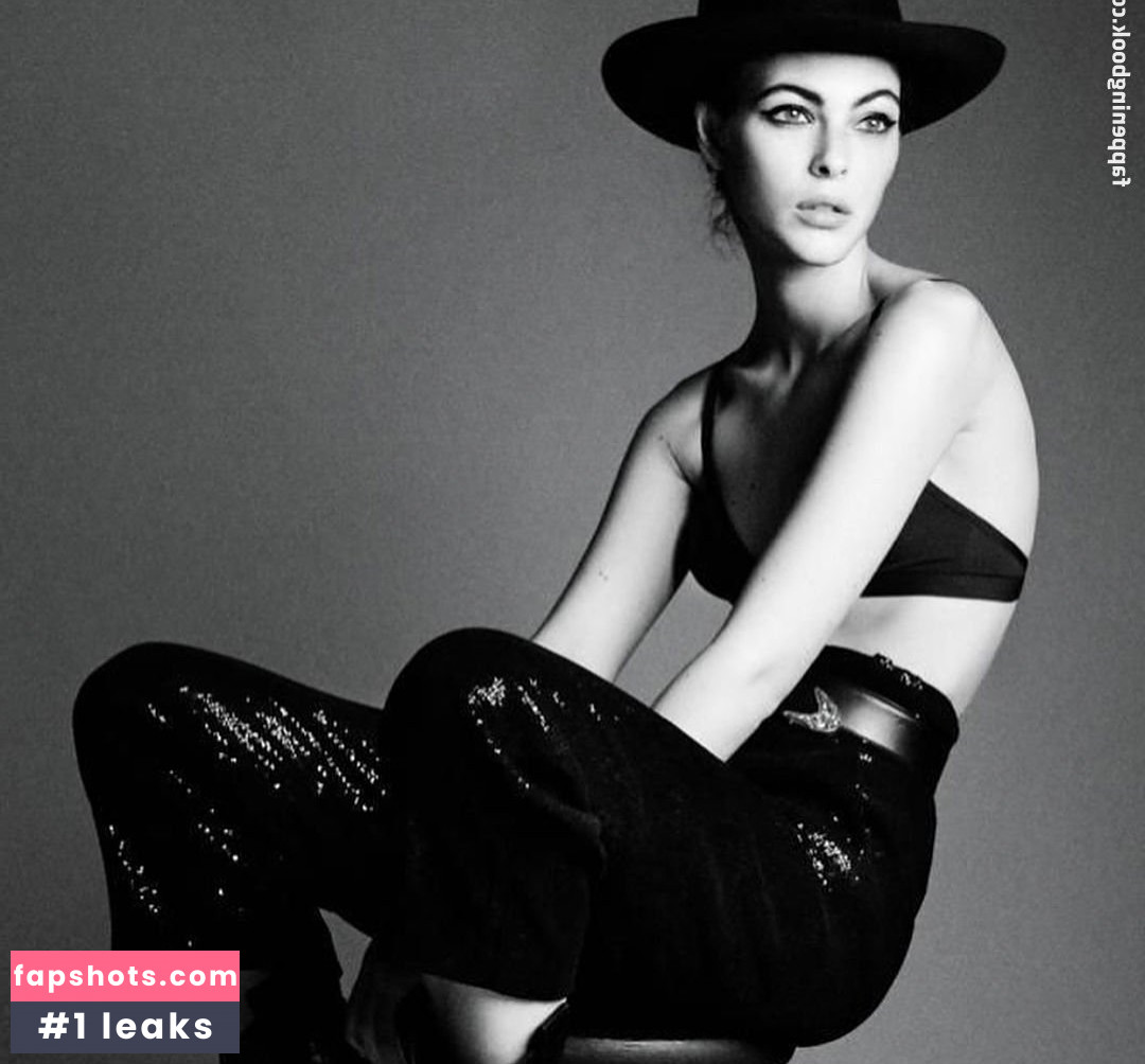 Vittoria Ceretti Nude Leaks OnlyFans Photos #233 - LeakJerk