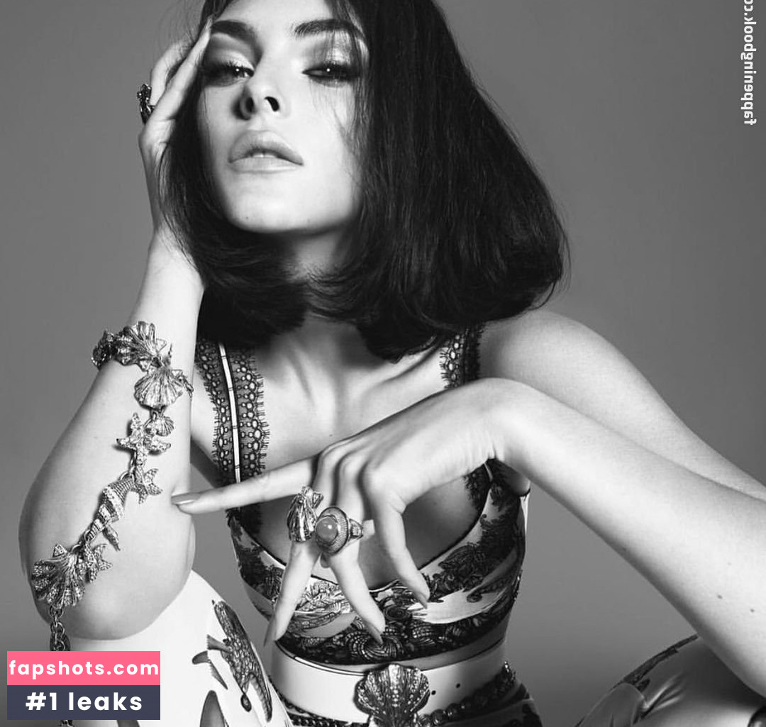 Vittoria Ceretti Nude Leaks OnlyFans Photos #238 - LeakJerk