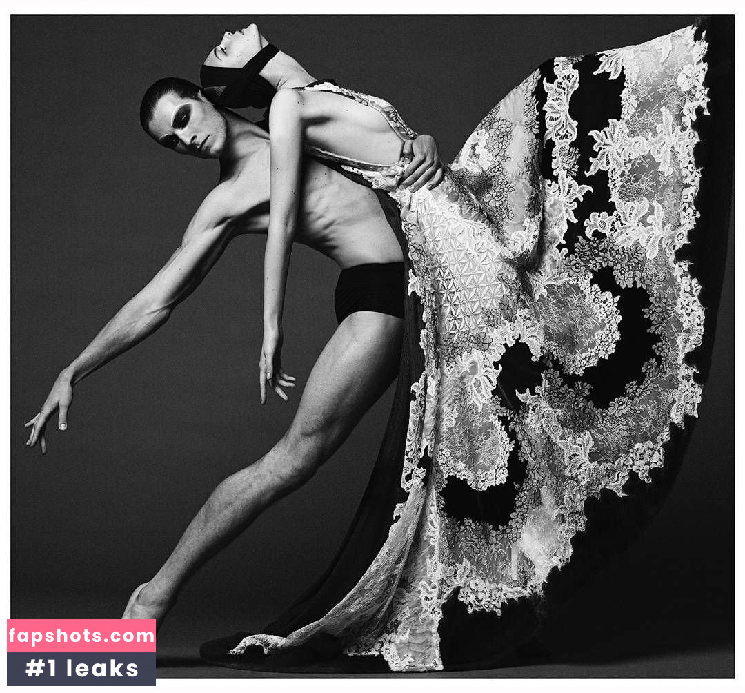 Vittoria Ceretti Nude Leaks OnlyFans Photos #245 - LeakJerk