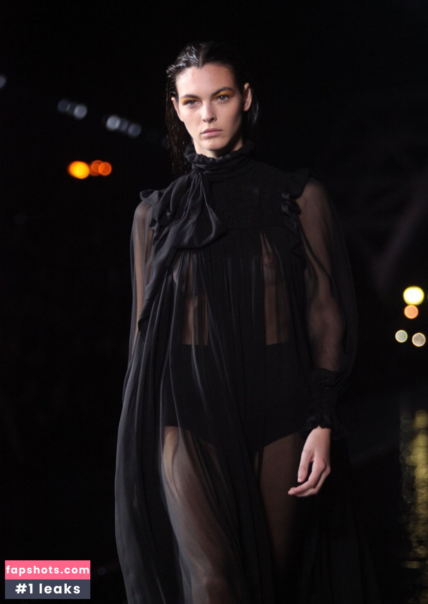 Vittoria Ceretti Nude Leaks OnlyFans Photos #254 - LeakJerk