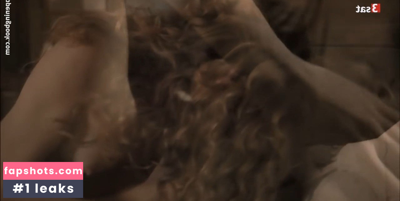 Vittoria Puccini gallery photo #11