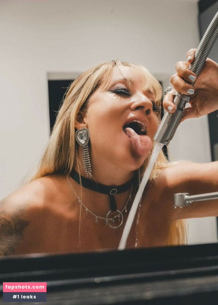 Vivi Fernandez gallery photo #1236