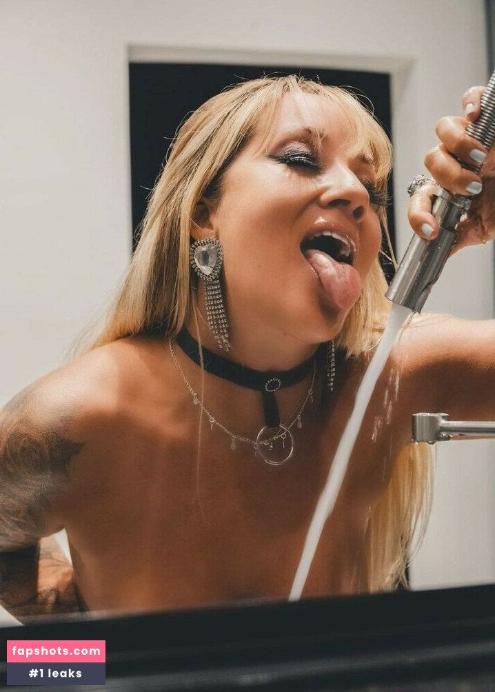 Vivi Fernandez gallery photo #1239