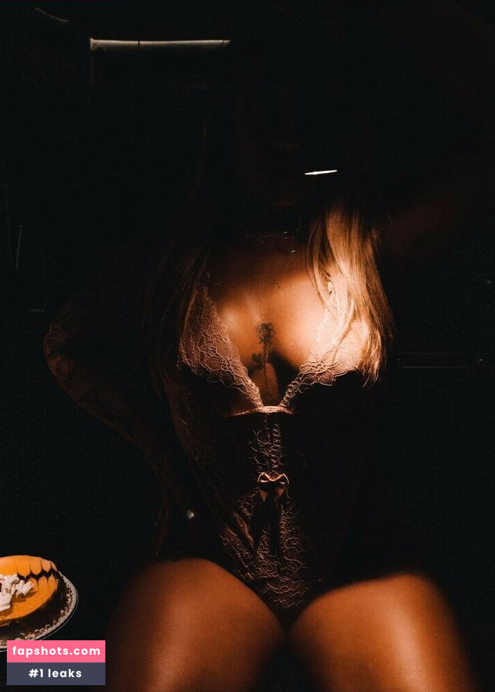 Vivi Fernandez gallery photo #1259