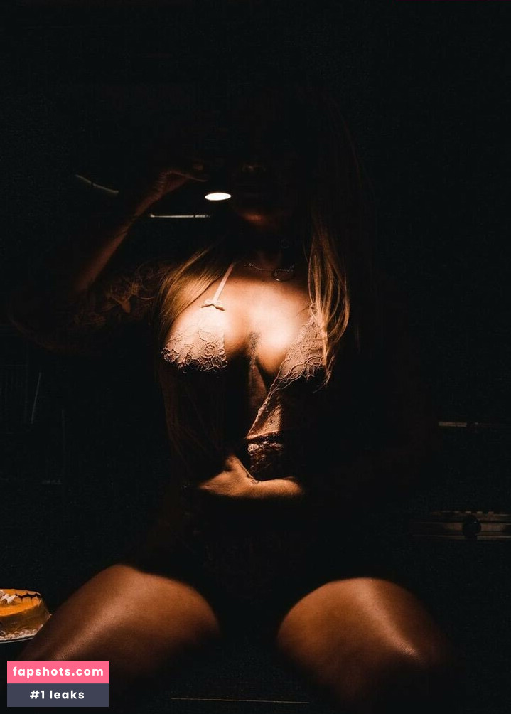 Vivi Fernandez gallery photo #1272