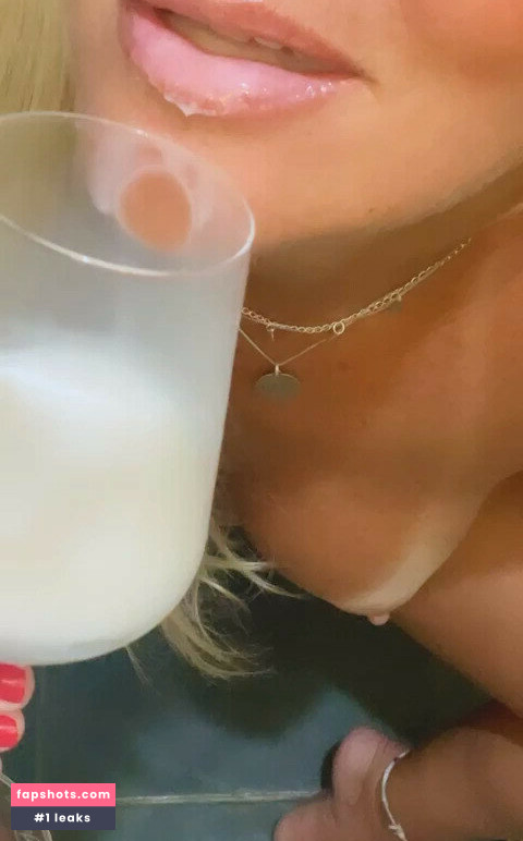 Vivi Fernandez gallery photo #1447