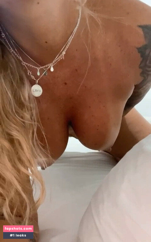 Vivi Fernandez gallery photo #1650