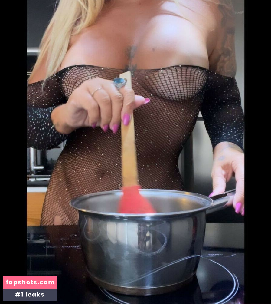 Vivi Fernandez gallery photo #2087