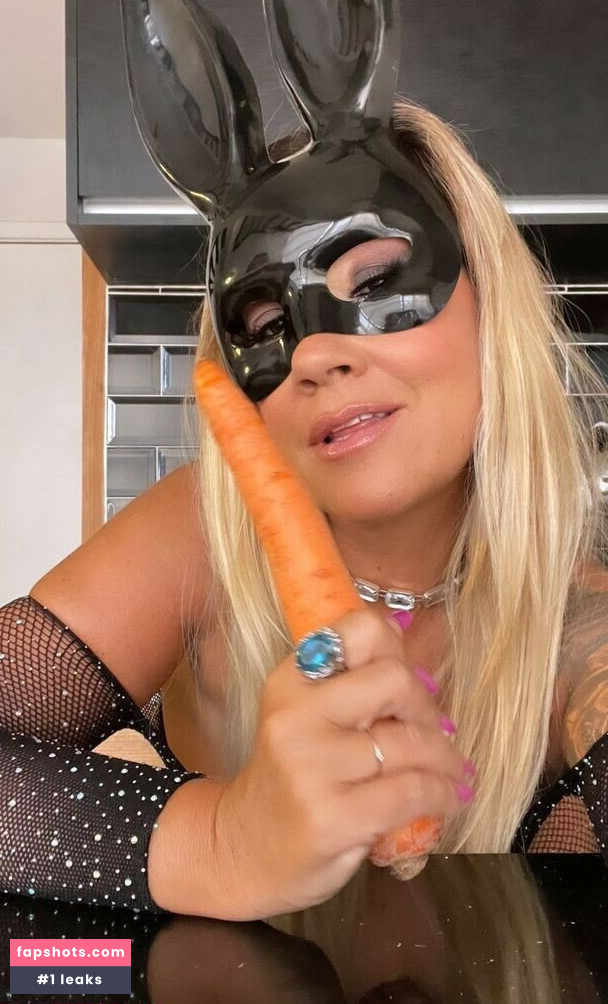 Vivi Fernandez gallery photo #2089