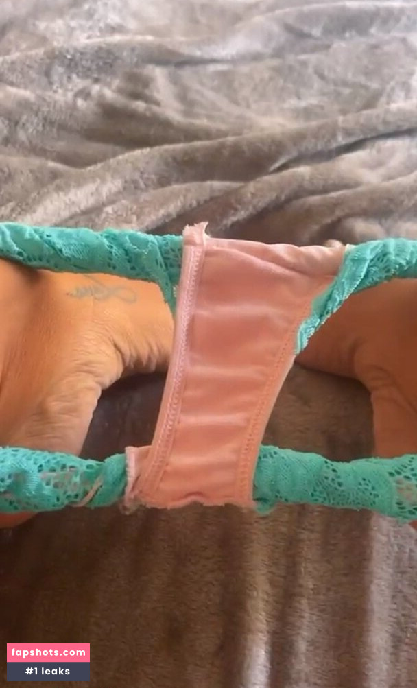 Vivi Fernandez gallery photo #2099