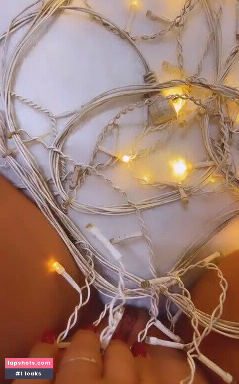 Vivi Fernandez gallery photo #917