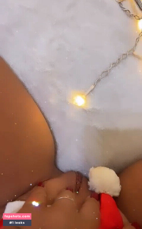 Vivi Fernandez gallery photo #925