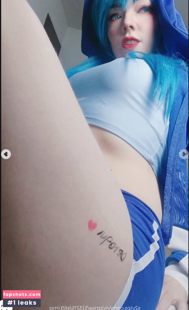 Vivi Grisa gallery photo #5