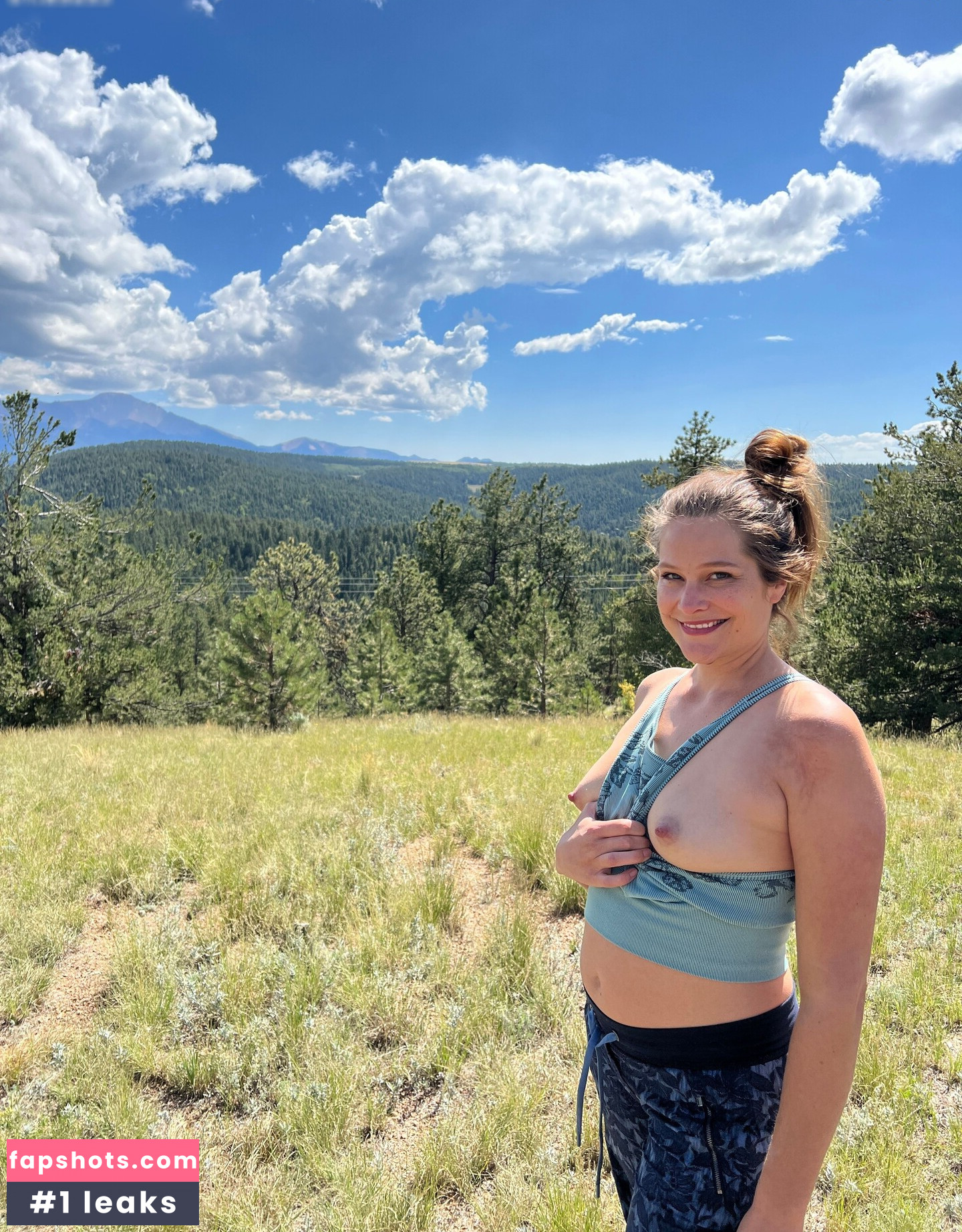 Vivi_lane gallery photo #30