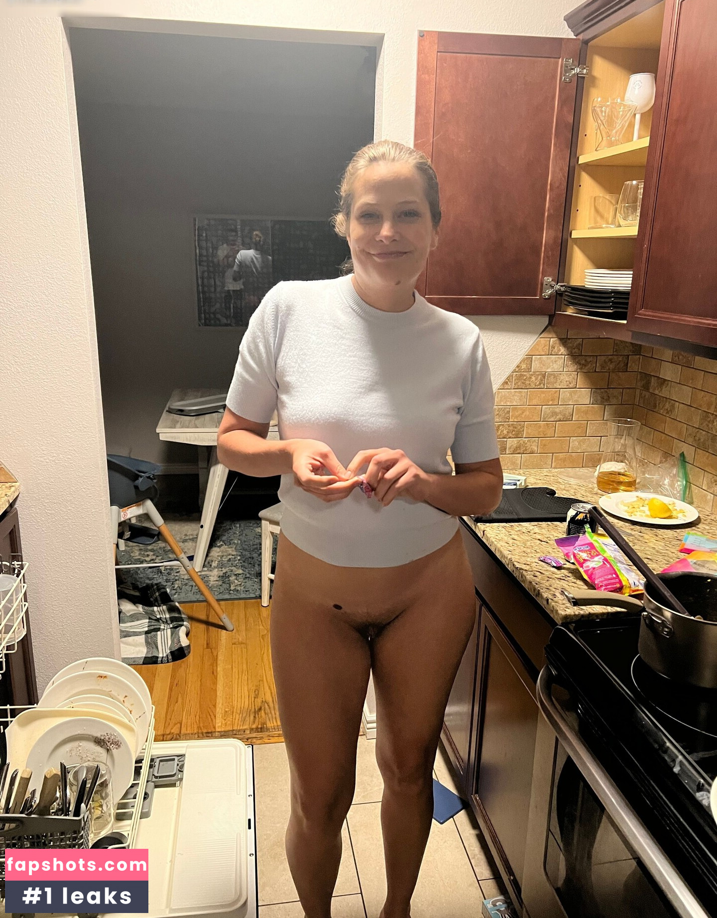 Vivi_lane gallery photo #32