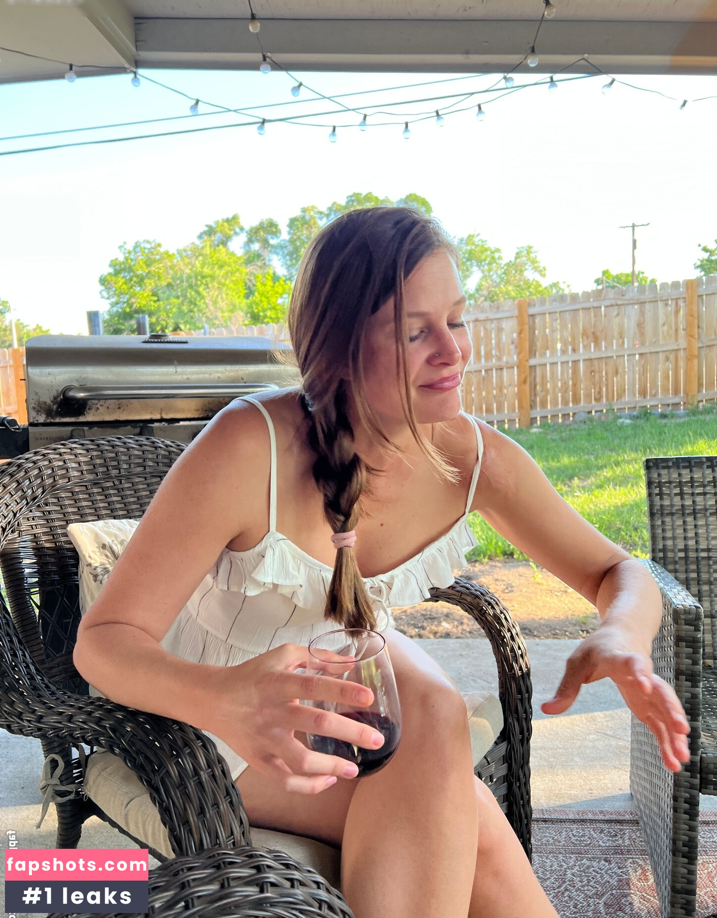 Vivi_lane gallery photo #5