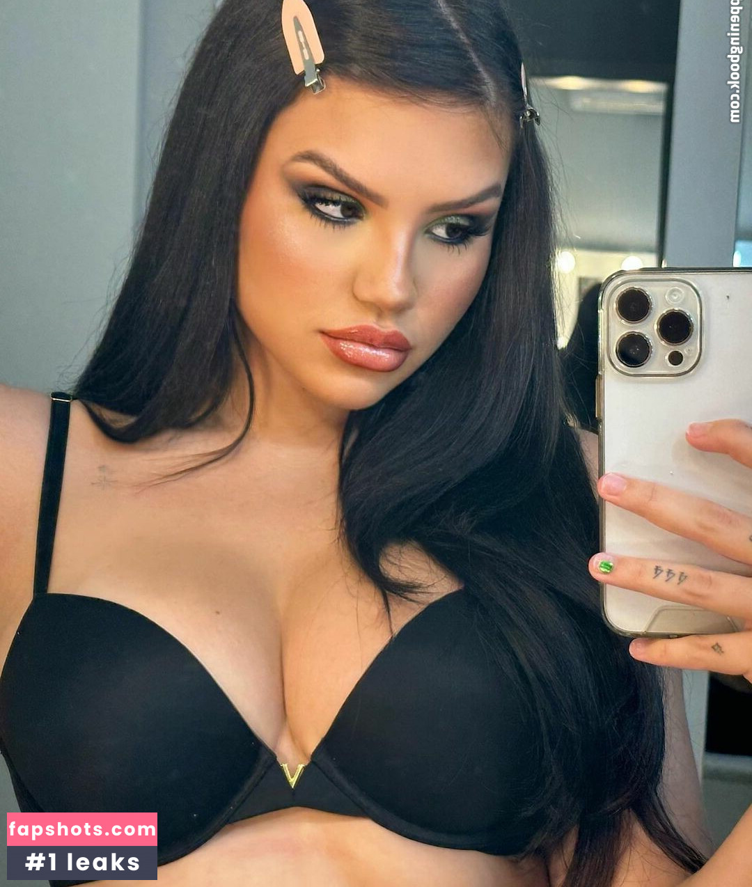 Vivi Wanderley Nude Leaks OnlyFans Photos #59 - LeakJerk