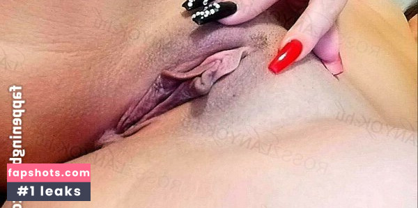 vivi2416 gallery photo #4