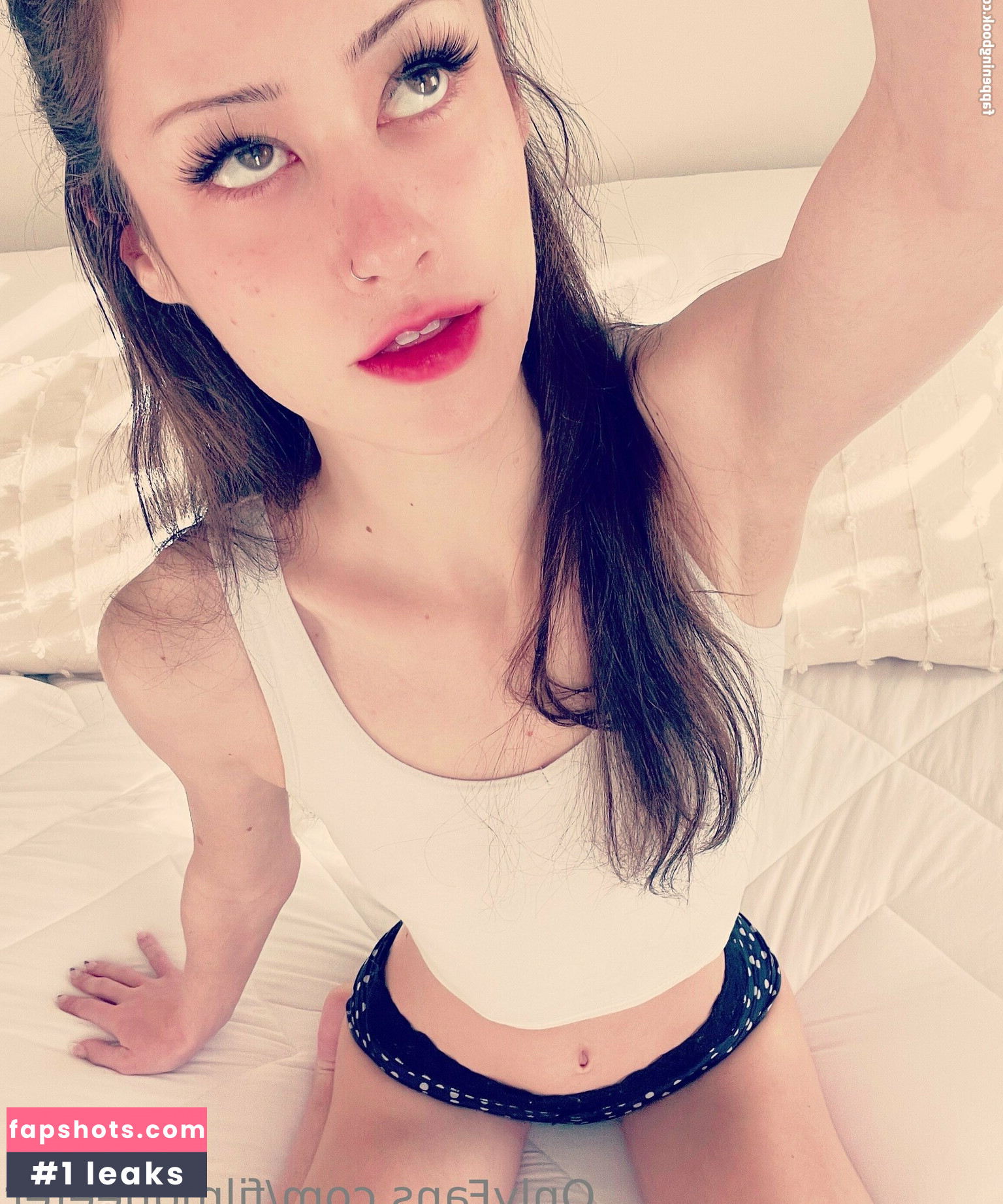 Vivian Lowe nude babe gallery