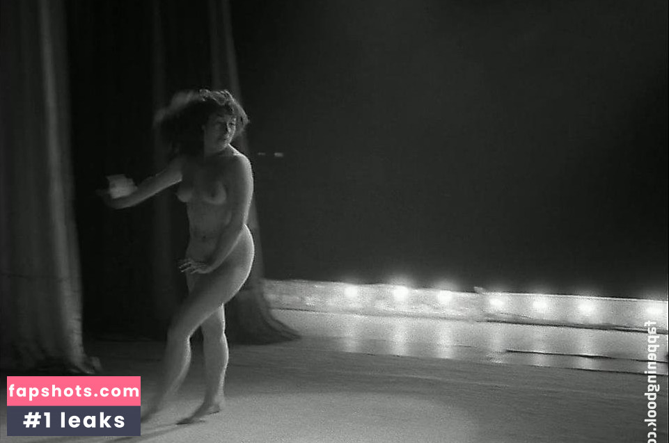 Vivian Pickles nude babe gallery