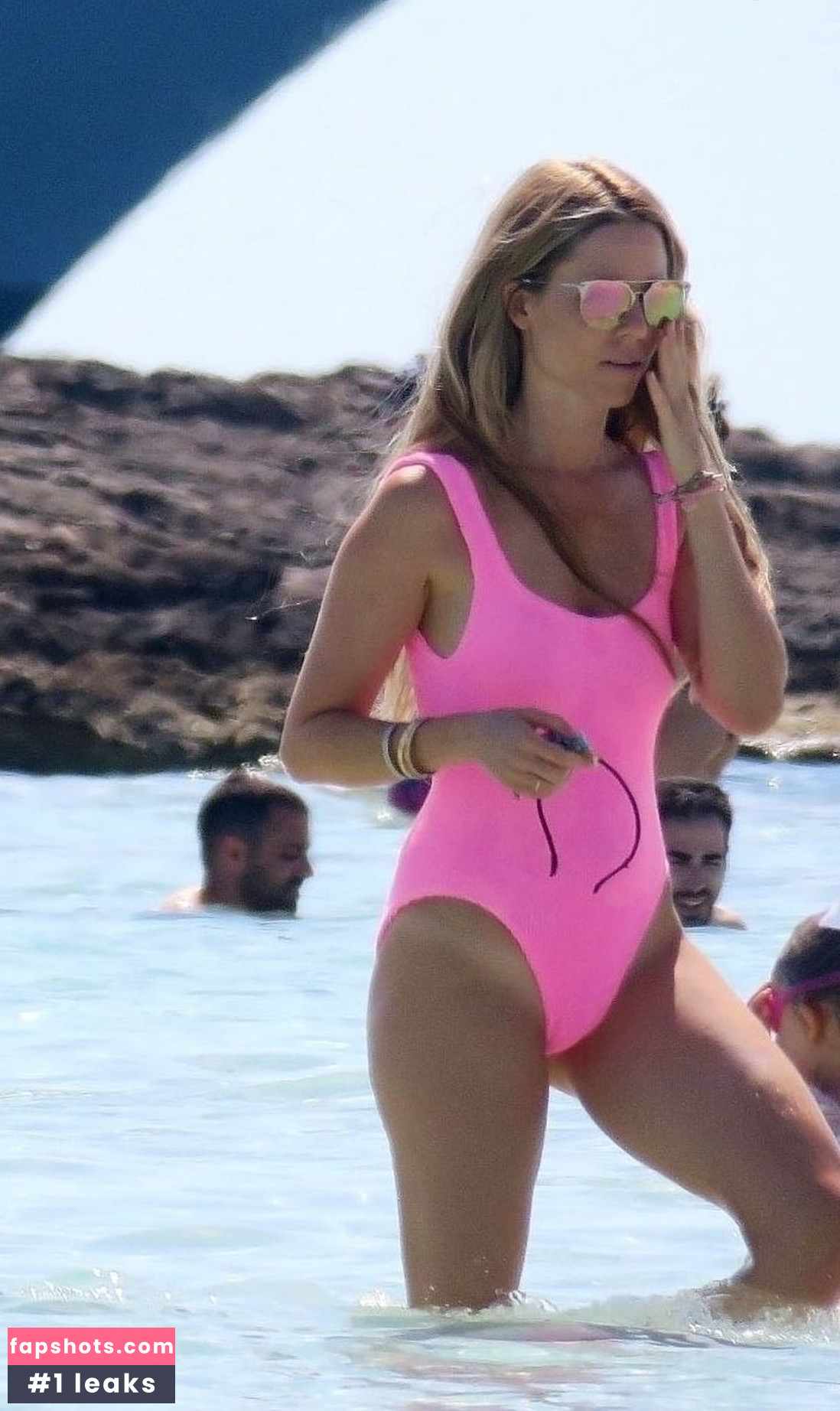 Vivian Sibold gallery photo #112