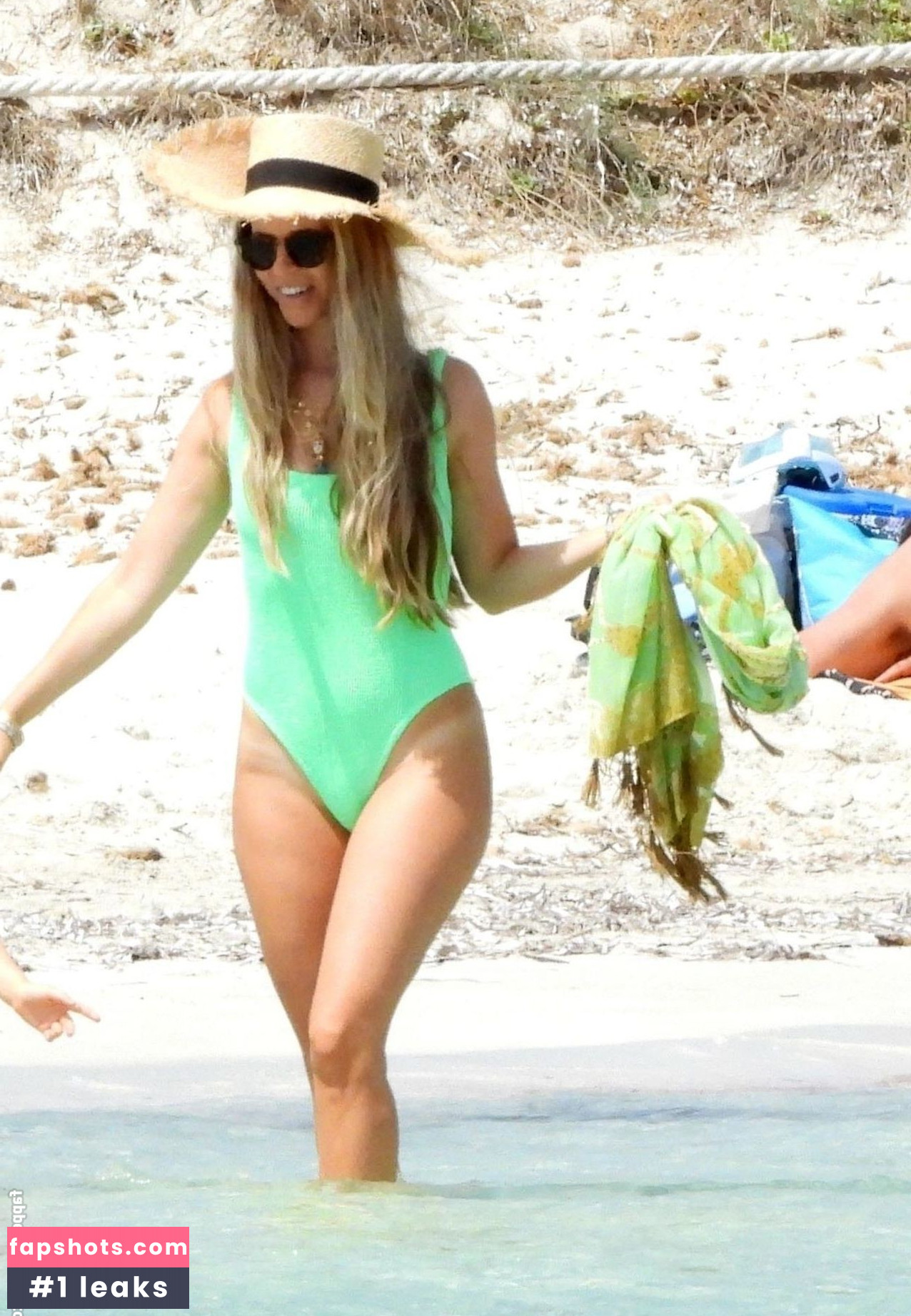 Vivian Sibold gallery photo #193