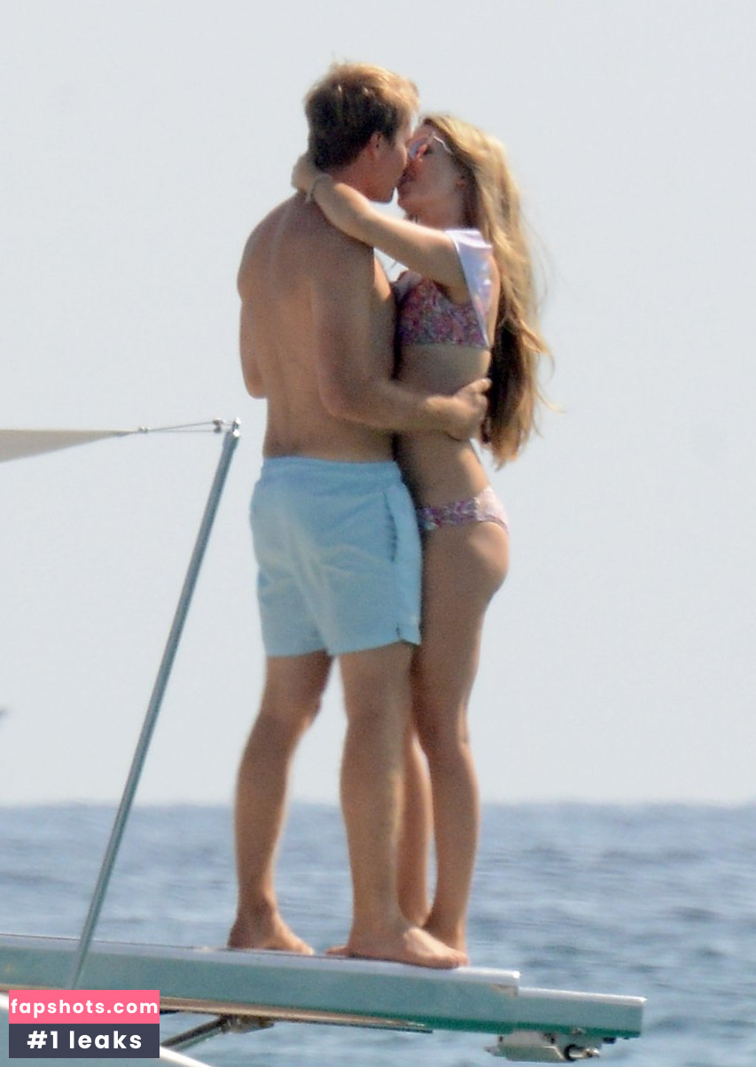 Vivian Sibold gallery photo #281