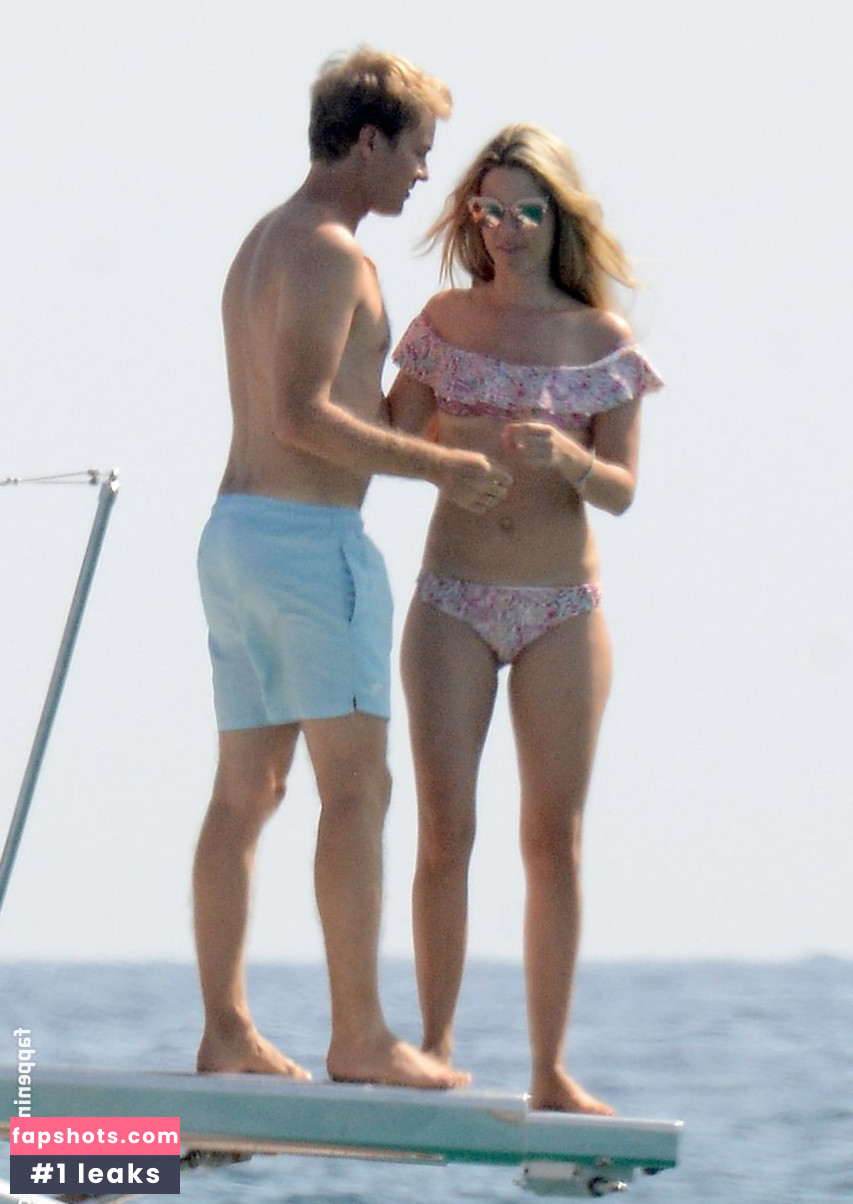 Vivian Sibold gallery photo #284