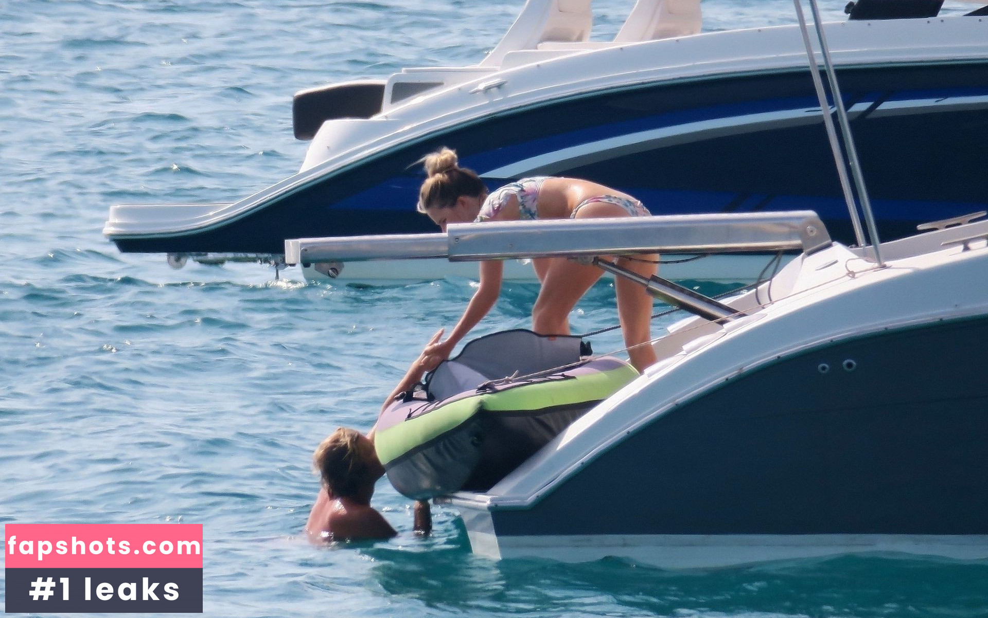 Vivian Sibold gallery photo #42