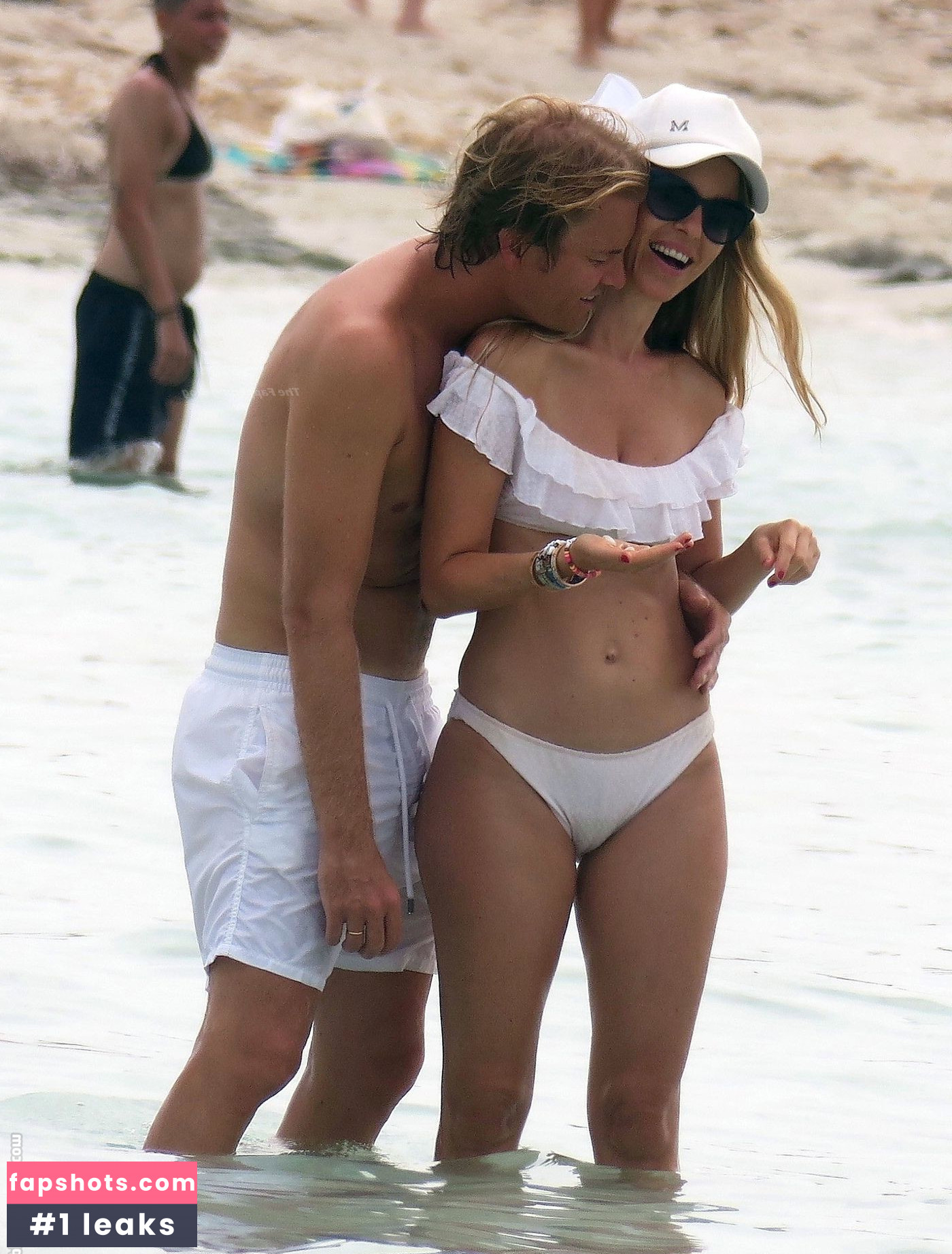 Vivian Sibold gallery photo #6