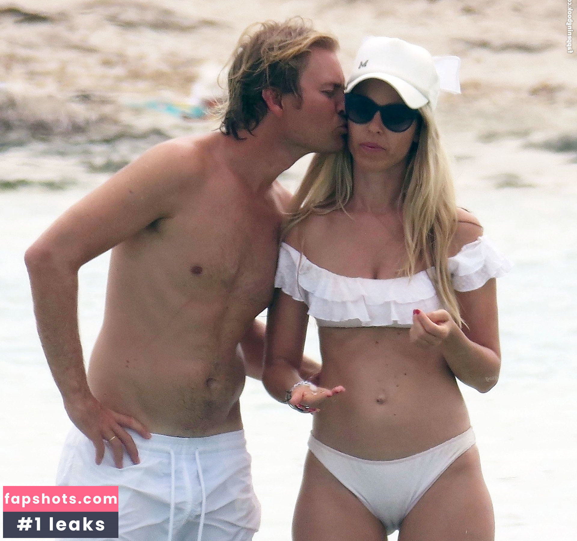 Vivian Sibold gallery photo #8