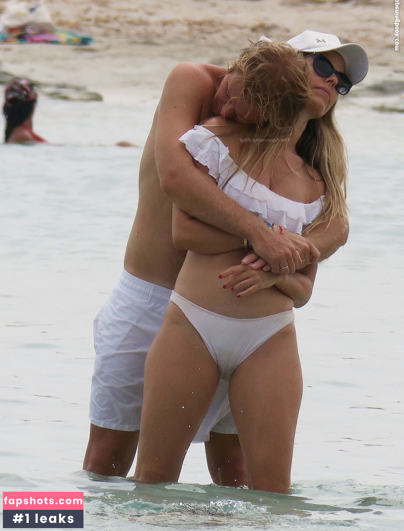 Vivian Sibold gallery photo #9